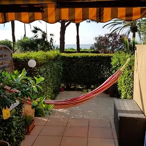  Appartement T2 Rez De Jardin Front De